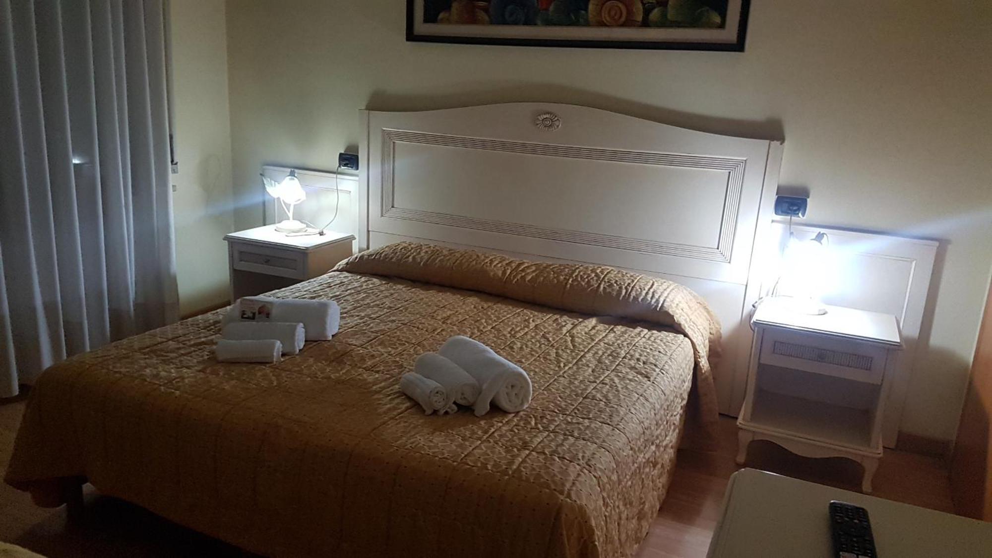 Hotel Siros Verona Esterno foto