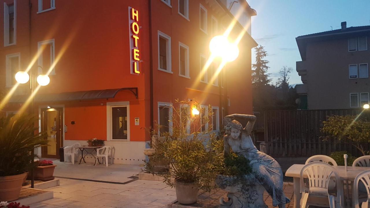 Hotel Siros Verona Esterno foto